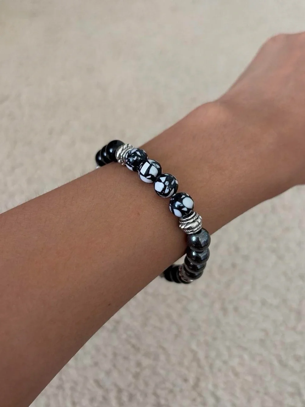Men's Black & White Beaded Stretch Bracelet with Silver Accents